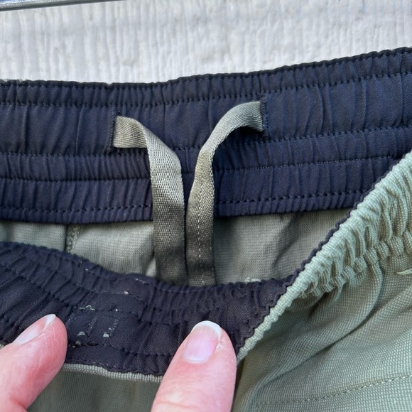 Lululemon Bowline Short 5” Versa Twill | Rover Green | Size XXL - Picture 6 of 8